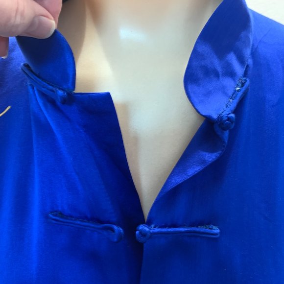 Beautiful blue silk kimono jacket with mandarin collar and golden dragon design - Picture 10 of 12